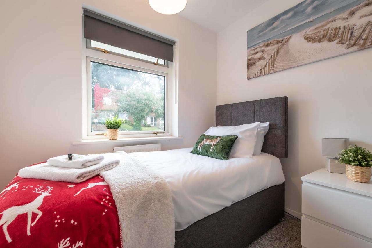 3 Bedrooms House Ideal For Long Stays! Southampton Eksteriør billede